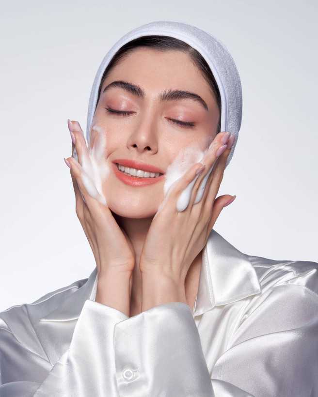 فوم شستشوی صورت ویتامین ث